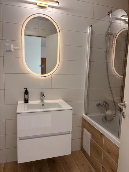 Apartament cu 2 camere decomandat în Drumul Taberei