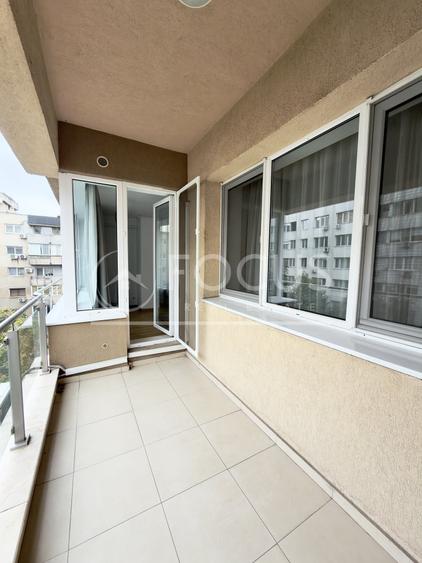 Apartament cu 2 camere semidecomandat, mobilat în Ferdinand