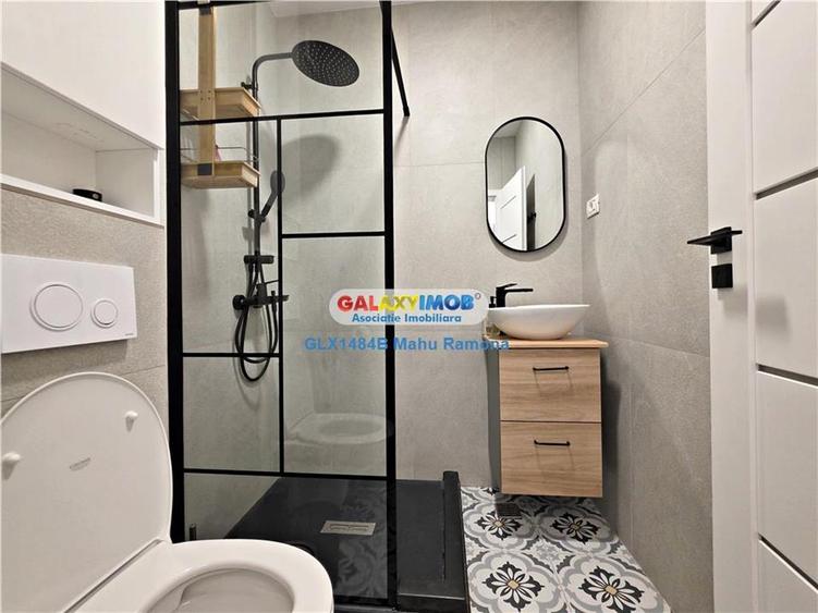 Apartament cu 3 camere decomandat, mobilat în Central