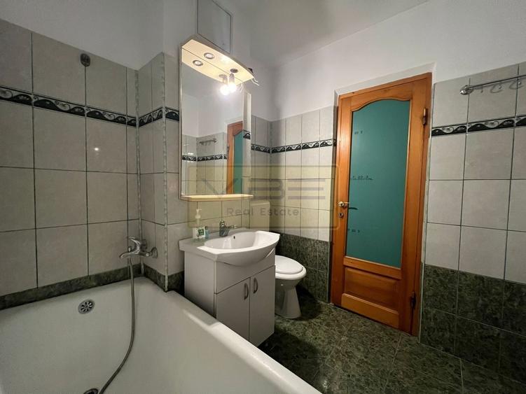 Apartament cu 2 camere decomandat, mobilat în Nicolina
