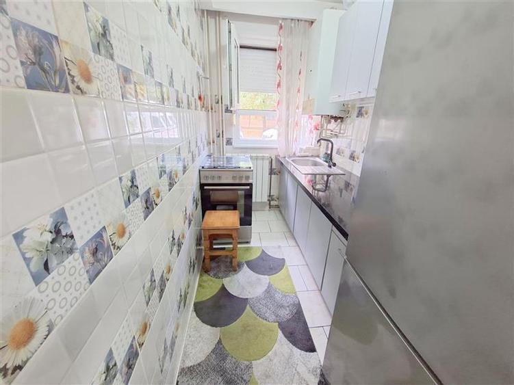 Apartament cu 2 camere nedecomandat, mobilat în 9 Mai