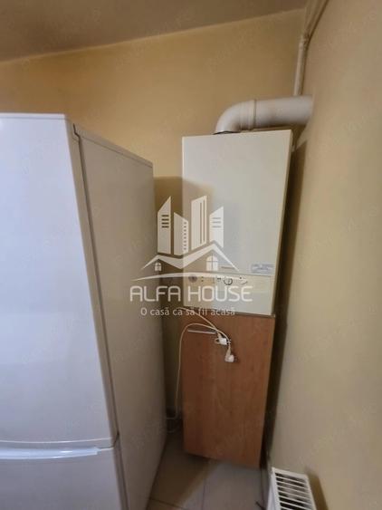 Apartament cu 2 camere decomandat în Micro IV