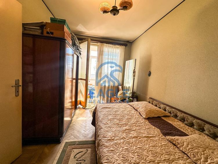 Apartament cu 3 camere semidecomandat în Central
