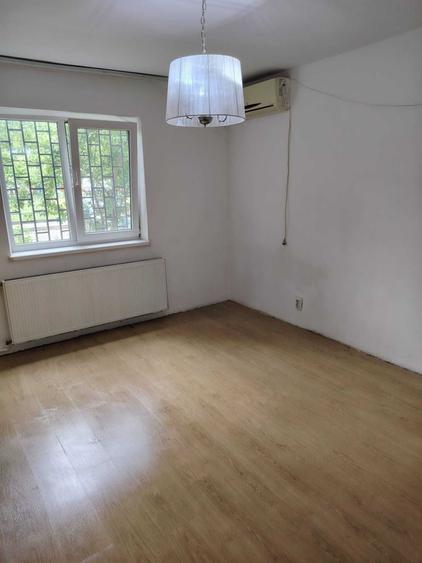 Apartament cu 2 camere decomandat în Ferentari
