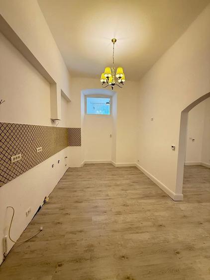 MT250 Spatiu de inchiriat-BIROURI-3 incaperi, ULTRACENTRAL-Piata Sf.Gheorghe - 6