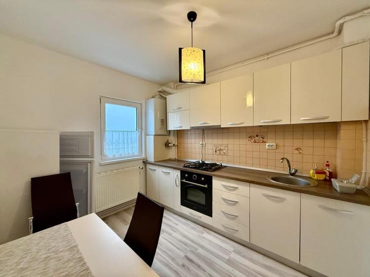 Apartament cu 2 camere decomandat, mobilat în Mihai Viteazul