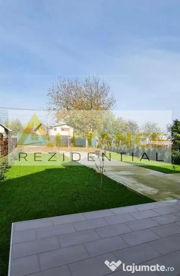 Casă cu 4 camere cu Teren 775 Mp în Brazi