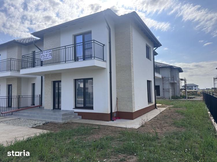 Casă cu 4 camere cu Teren 300 Mp în Ulmi