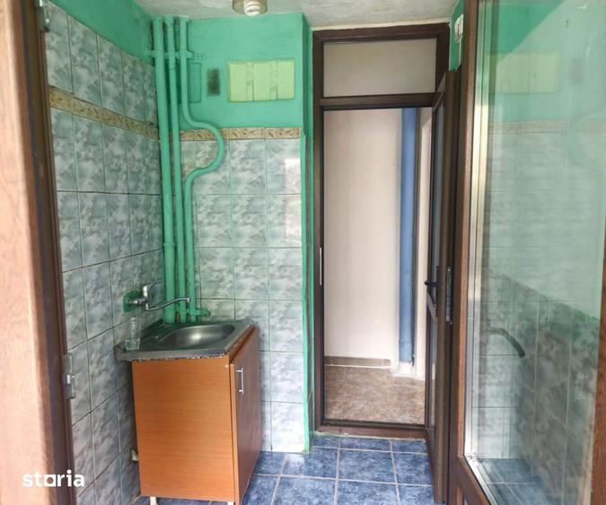 2 CAMERE -IZVORUL RECE -DE RENOVAT - 4