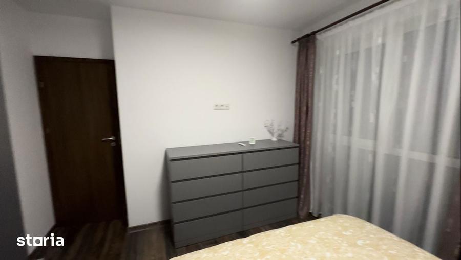 Apartament cu 3 camere în Centura