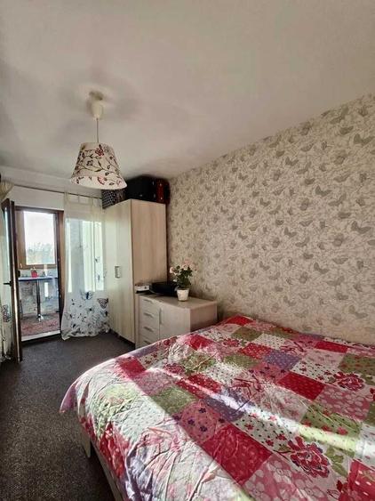 Apartament cu 3 camere nedecomandat în Micălaca