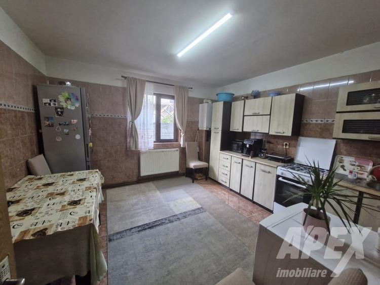 Casă individuală cu 3 camere cu Teren 400 Mp în Central
