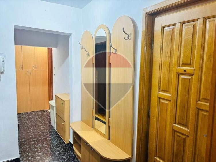 Apartament cu 2 camere decomandat, mobilat în Rogerius