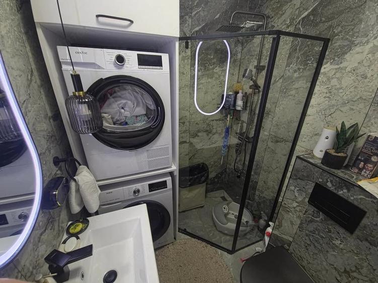 Apartament cu 4 camere semidecomandat în Tomis Nord