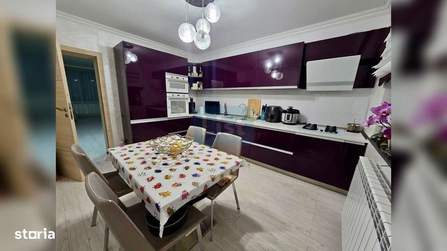 Casă cu 4 camere în Central