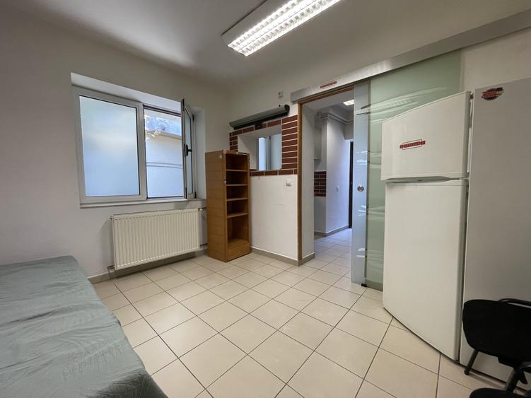 Apartament cu 2 camere decomandat, mobilat în Tineretului