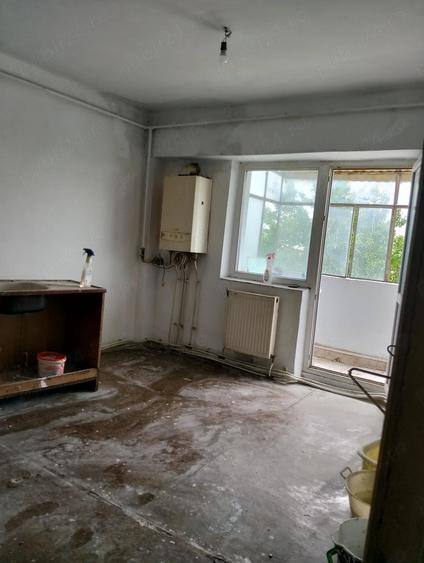 Apartament cu 2 camere decomandat în Mioriței