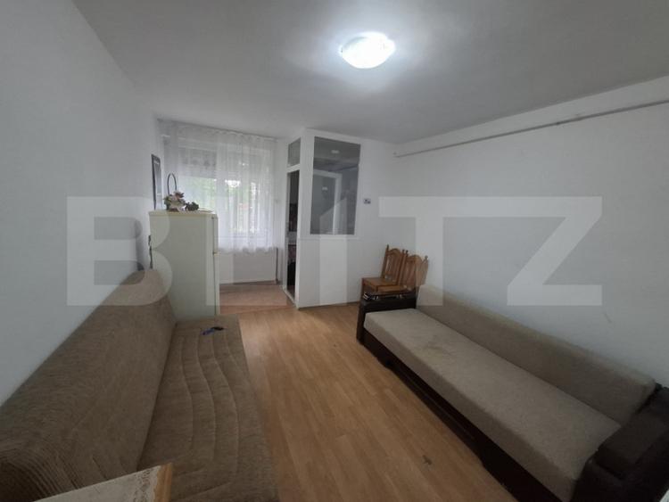 Garsonieră semidecomandată în Micro 16
