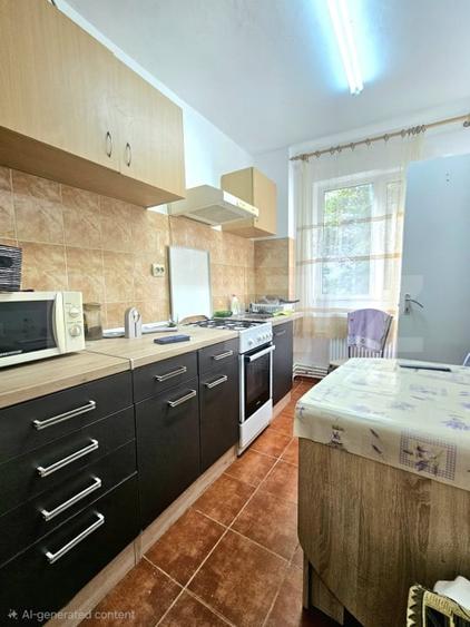Apartament cu 3 camere semidecomandat, mobilat în Circumvalațiunii