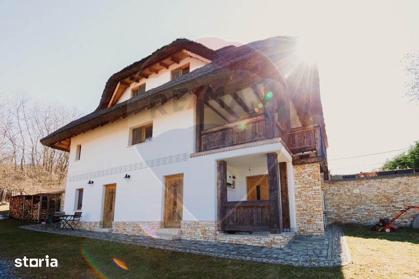 Casă cu 5 camere cu Teren 550 Mp în Ciurila