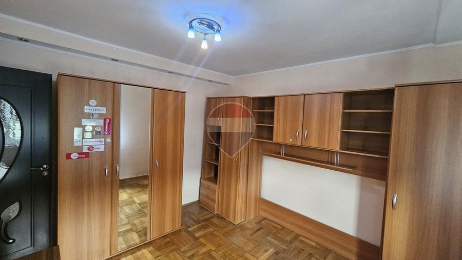 Apartament cu 2 camere decomandat, mobilat în Central