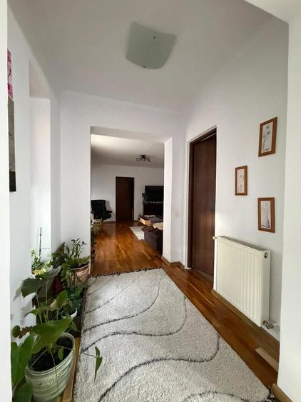 Casă cu Teren 600 Mp în Central