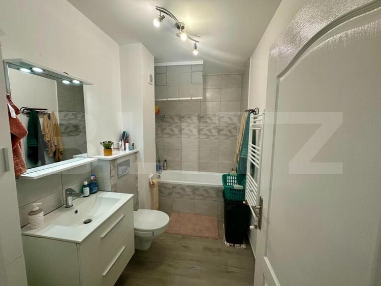Apartament cu 2 camere semidecomandat, mobilat în Apahida