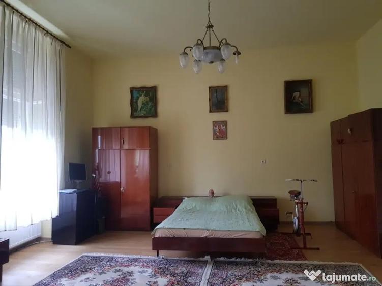 Apartament cu 2 camere semidecomandat, mobilat în Ultracentral