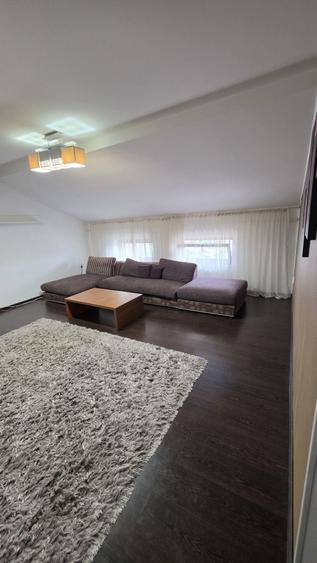Apartament cu 2 camere semidecomandat în Bariera Vâlcii