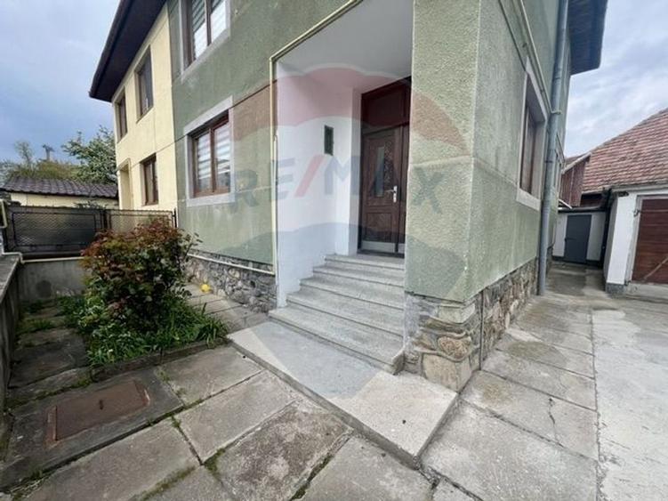 Casă cu 3 camere de vânzare Calea Dumbravii - 1