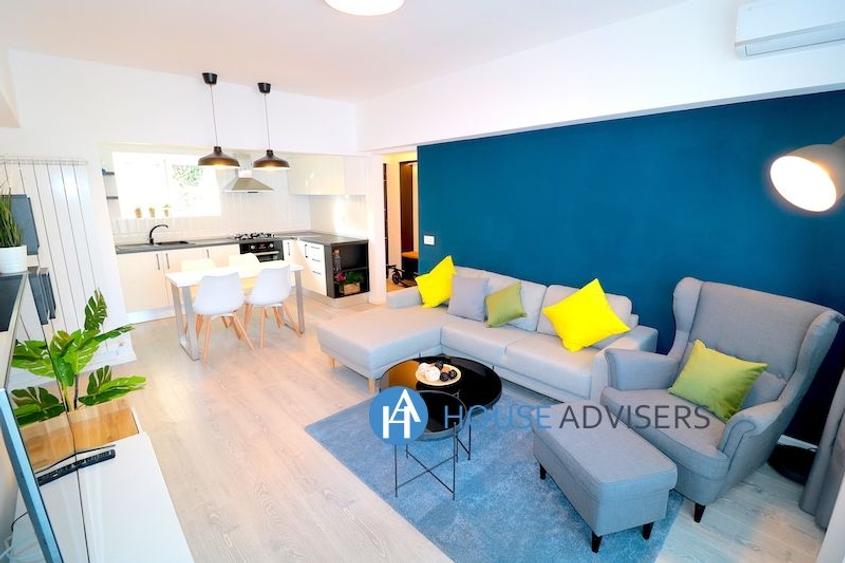 Apartament cu 3 camere, mobilat în Romană