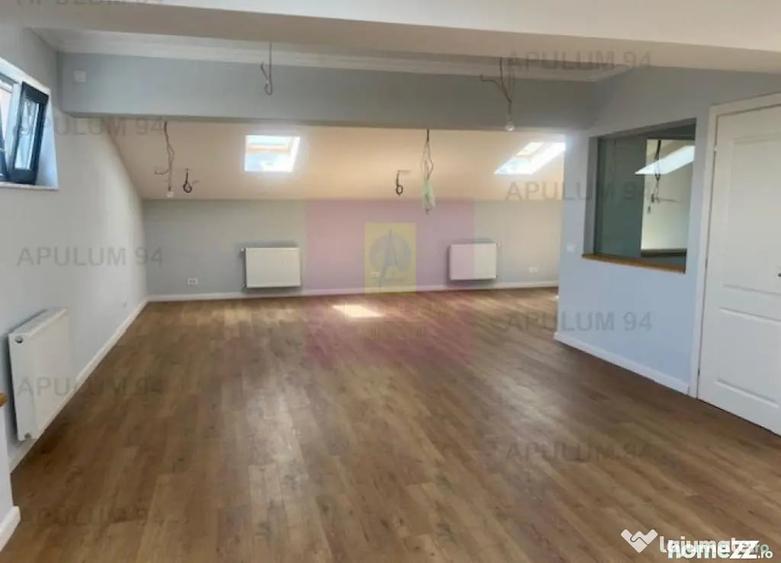 Casă cu 5 camere cu Teren 745 Mp în Otopeni