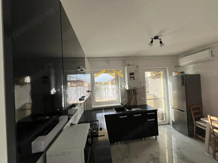 Apartament cu 2 camere decomandat în Giarmata