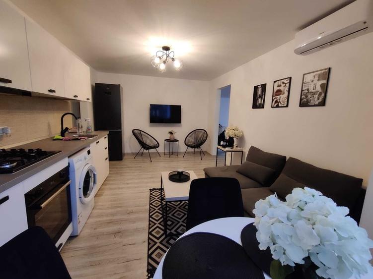Apartament cu 3 camere semidecomandat în Take Ionescu