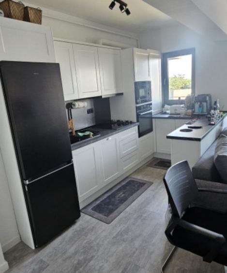 Apartament cu 2 camere decomandat în Km 5