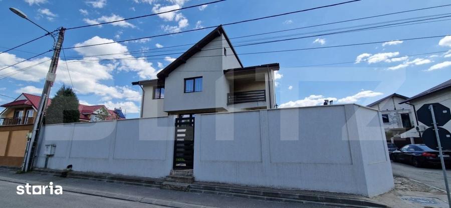 Casă cu 5 camere cu Teren 400 Mp în Bariera Vâlcii