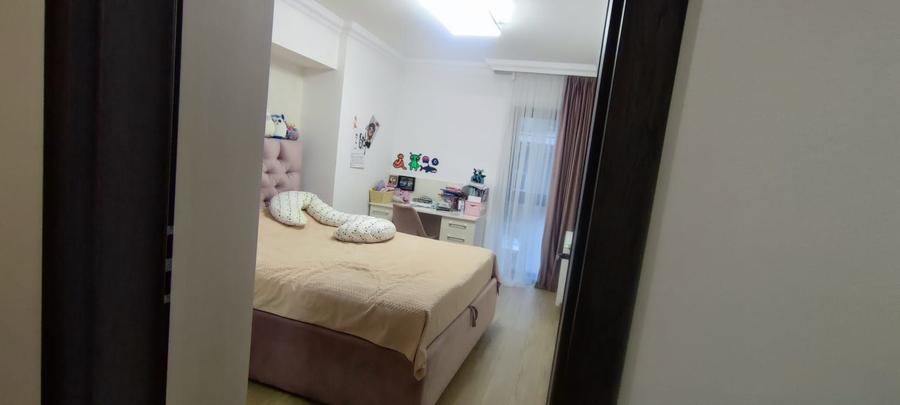 Apartament cu 4 camere decomandat, mobilat în Drumul Taberei