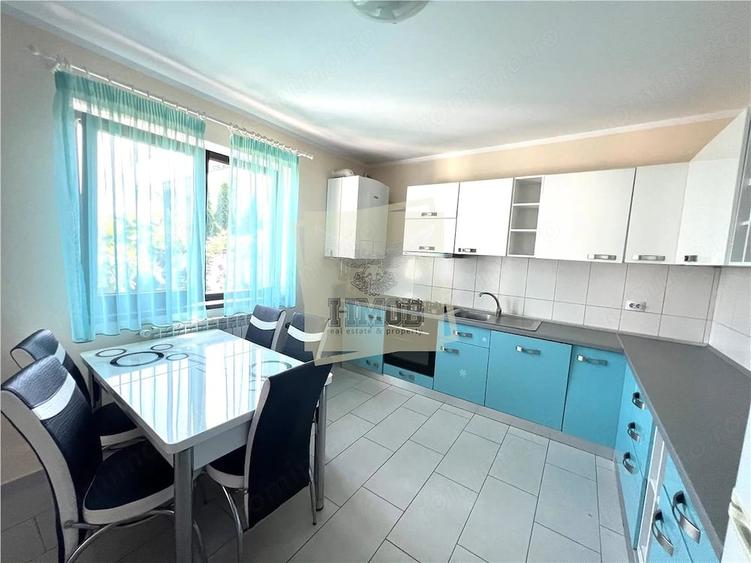 Casă cu 5 camere cu Teren 300 Mp în Central