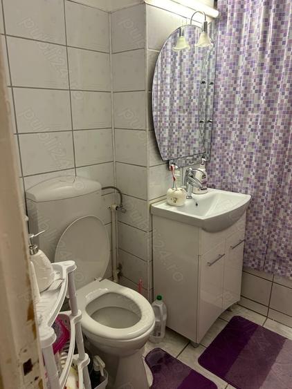 Apartament cu 4 camere decomandat în Micro 15