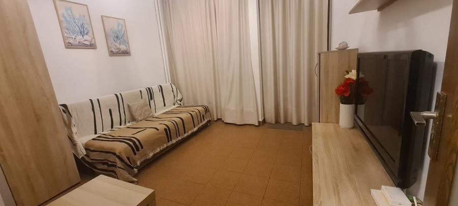 Garsonieră decomandată în Universitate