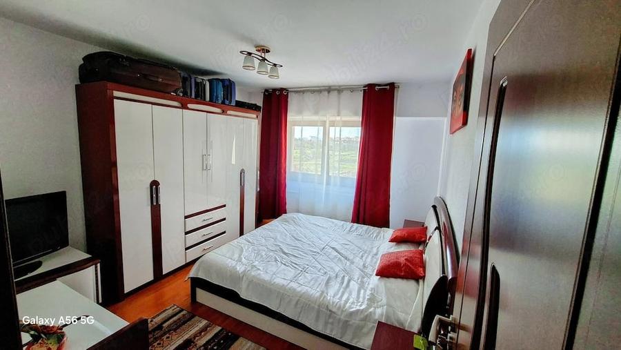 Apartament cu 3 camere decomandat în Scriitorilor