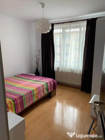 Apartament cu 2 camere decomandat în Craiter