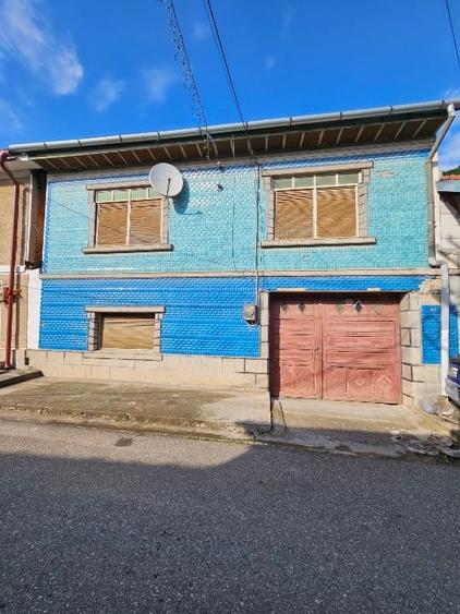 Casă individuală cu 4 camere cu Teren 288 Mp în Topleț