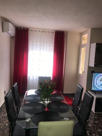 Apartament cu 3 camere decomandat, mobilat în 1 Mai