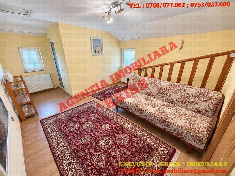 Casă cu 6 camere cu Teren 4000 Mp în Central