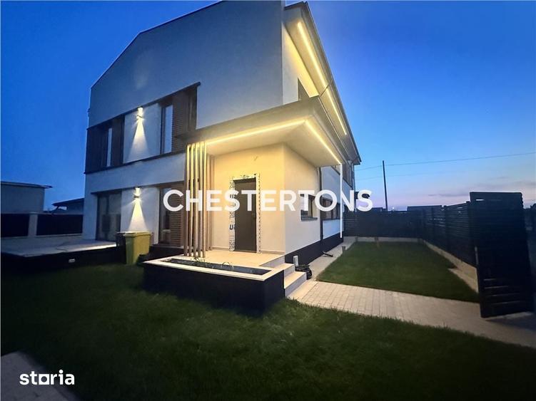 Casă cu 5 camere cu Teren 300 Mp în Domnești