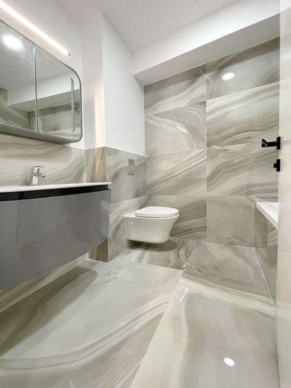 Apartament cu 3 camere decomandat, mobilat în Polonă