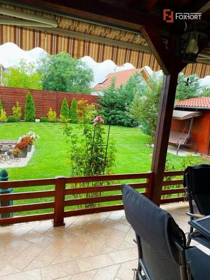 Casă individuală cu 5 camere cu Canalizare în Giroc