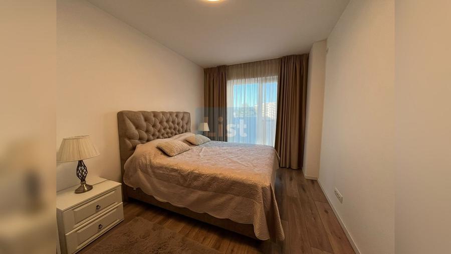 Apartament cu 3 camere semidecomandat, mobilat în Mărăști