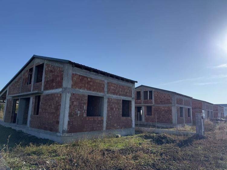 Casă cu 4 camere în Brăilei